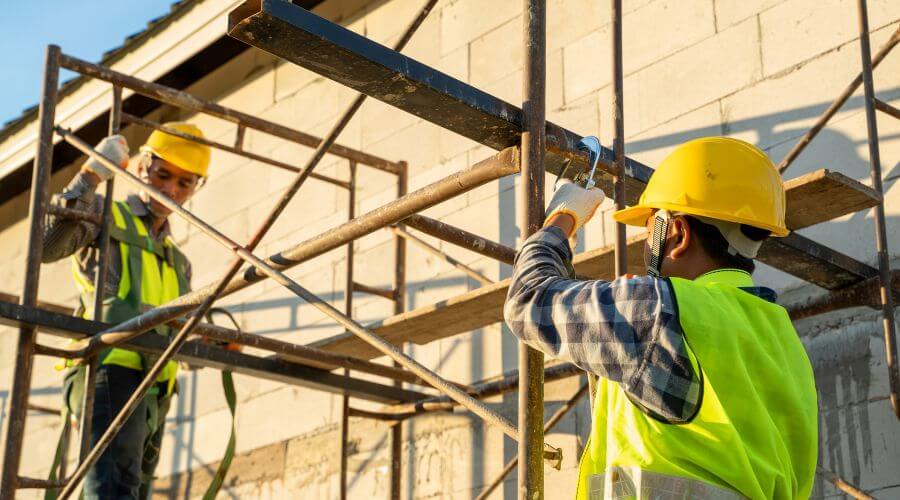 Professional fairlawn roofing services in Amboy, IN